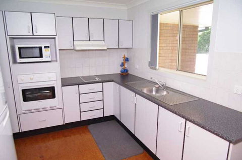 Bellhaven 1, 17 Willow Street - Accommodation VIC 0