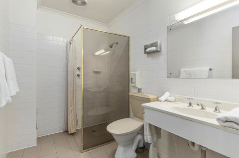 Adelaide Paringa - Accommodation VIC 16