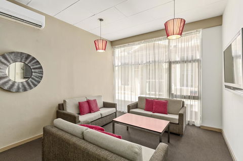 Adelaide Paringa - Accommodation VIC 17