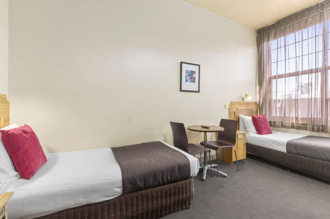 Adelaide Paringa - Accommodation VIC 12