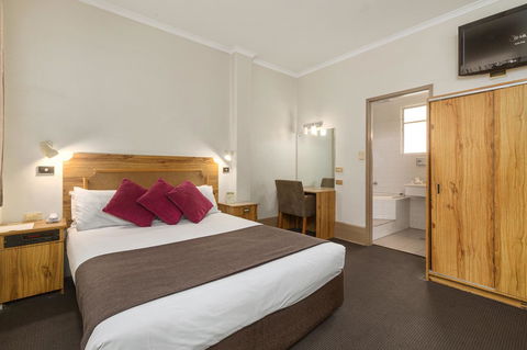 Adelaide Paringa - Accommodation VIC 9