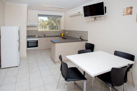 Discovery Parks - Lake Bonney - Accommodation VIC 12