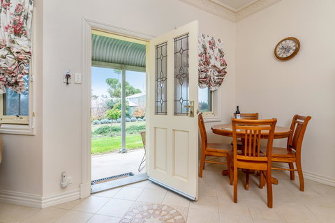 Barossa Vineyard Cottages - Accommodation VIC 19