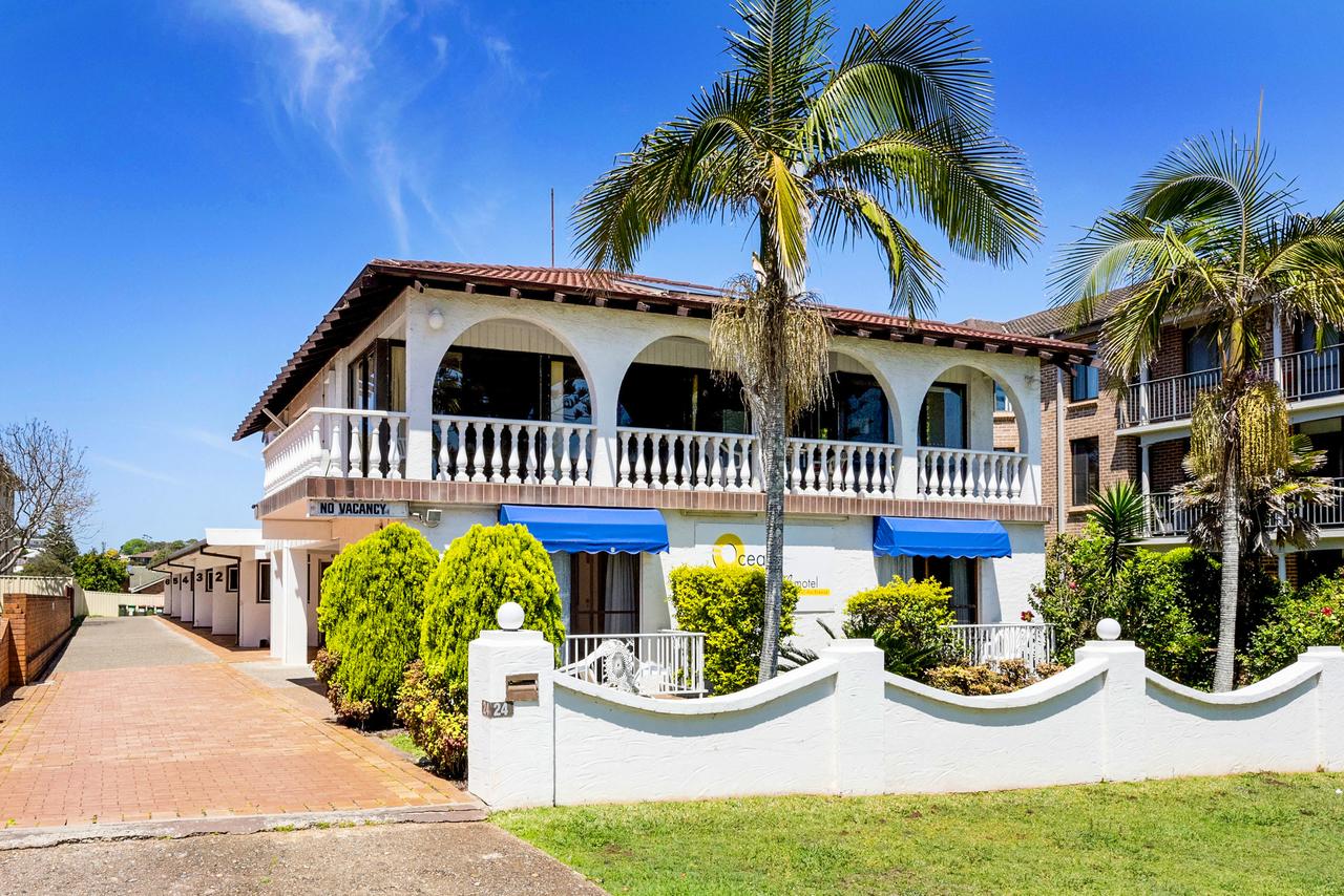 Lighthouse Beach ACT Accommodation VIC