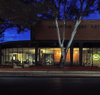 Mansfield Park Hotel - Accommodation VIC