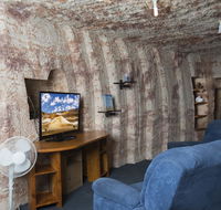 Ali's Underground - Accommodation VIC