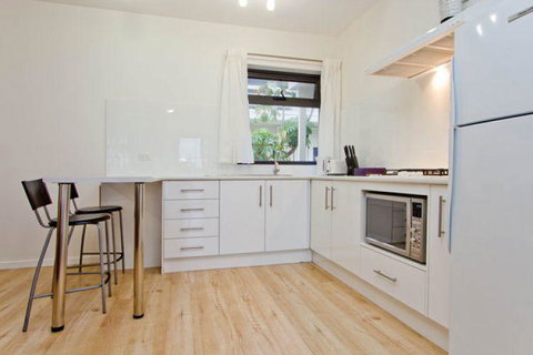 Atlantic West Beach Apartments - Accommodation VIC 17