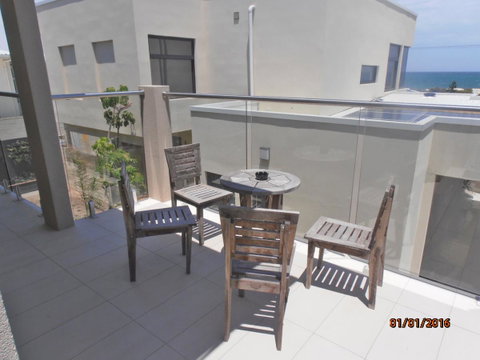 Atlantic West Beach Apartments - Accommodation VIC 10