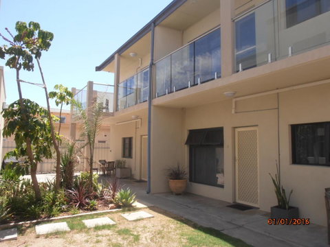 Atlantic West Beach Apartments - Accommodation VIC 7