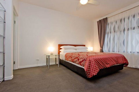 Atlantic West Beach Apartments - Accommodation VIC 19