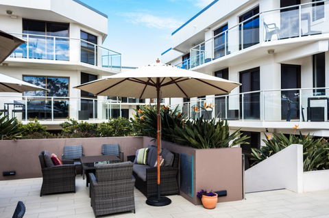 Bayview Beachfront Apartments, In Town Right On The Beach - Accommodation VIC 26