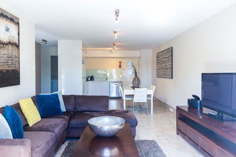Bayview Beachfront Apartments, In Town Right On The Beach - Accommodation VIC 43