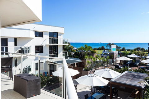 Bayview Beachfront Apartments, In Town Right On The Beach - Accommodation VIC 15