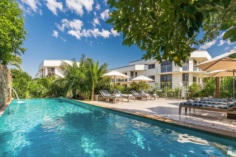 Bayview Beachfront Apartments, In Town Right On The Beach - Accommodation VIC 6
