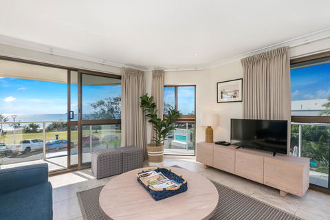 Bayview Beachfront Apartments, In Town Right On The Beach - Accommodation VIC 36