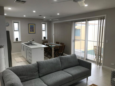 Elandra Holiday Home - Accommodation VIC 5