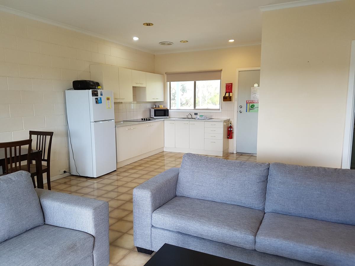 White Hut SA Accommodation VIC
