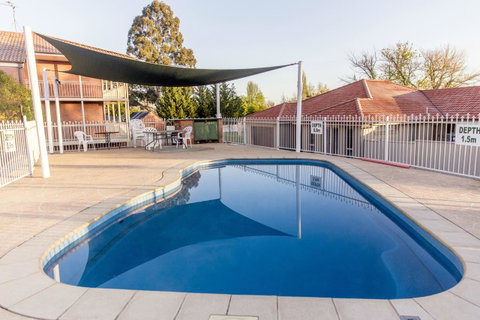 Bathurst Motor Inn - Accommodation VIC 5
