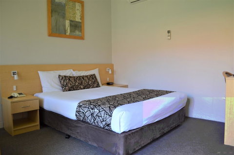 Bathurst Motor Inn - Accommodation VIC 25
