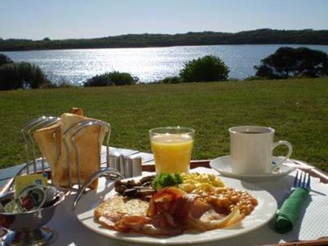 Lakeview Motel And Apartments - Accommodation VIC 25