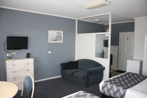 Lakeview Motel And Apartments - Accommodation VIC 14