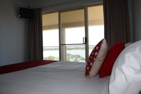 Lakeview Motel And Apartments - Accommodation VIC 4