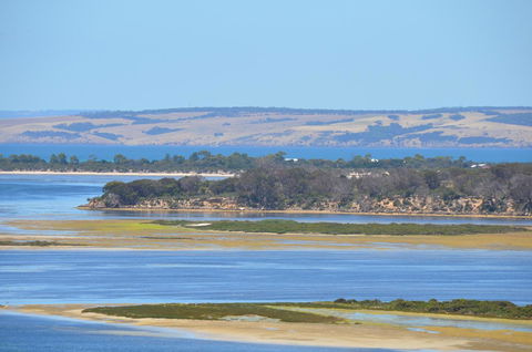 Of Stone & Wood Guesthouse - Accommodation VIC 3