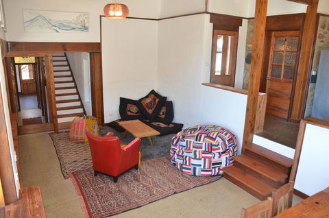 Of Stone & Wood Guesthouse - Accommodation VIC 7