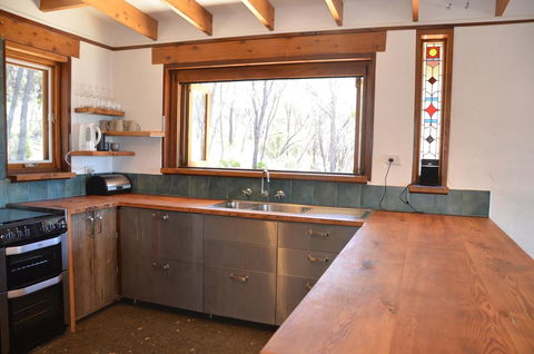 Of Stone & Wood Guesthouse - Accommodation VIC 10