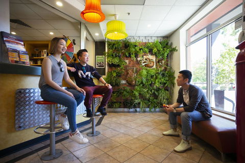 YHA Adelaide Central - Accommodation VIC 1