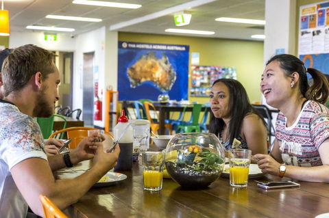 YHA Adelaide Central - Accommodation VIC 30