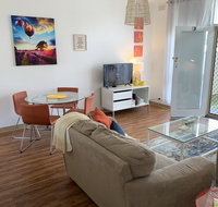 Sunshine Three - Accommodation VIC
