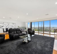 BENGALEE EXECUTIVE TOWNHOUSE- MODERN  STYLISH - Accommodation VIC