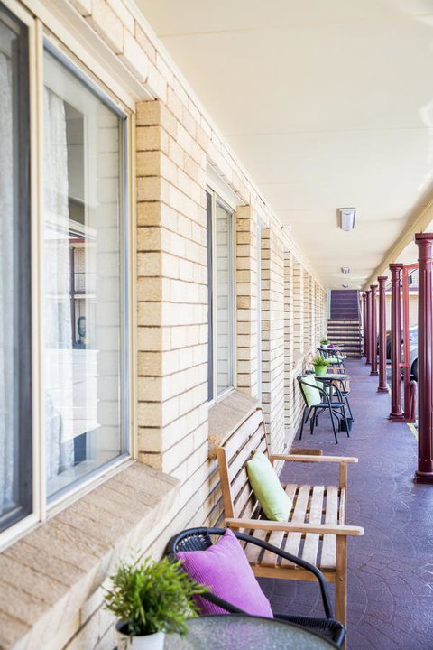 Lilac City Motor Inn & Steakhouse - Accommodation VIC 13