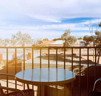 Desert Cave Hotel - Accommodation VIC