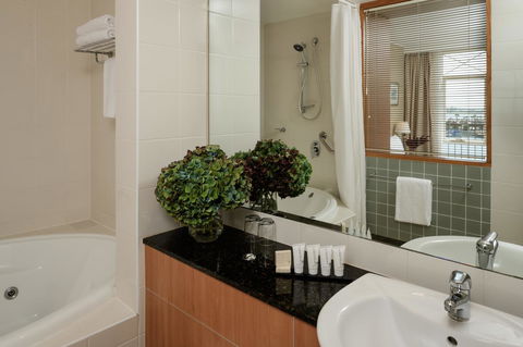 Rydges Newcastle - Accommodation VIC 15