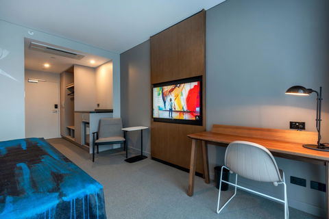 The Adnate Perth - Art Series - Accommodation VIC 12