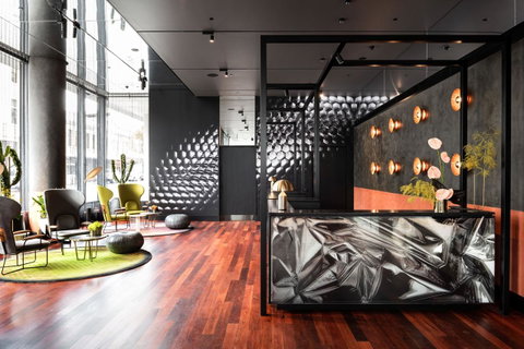 QT Perth - Accommodation VIC 11