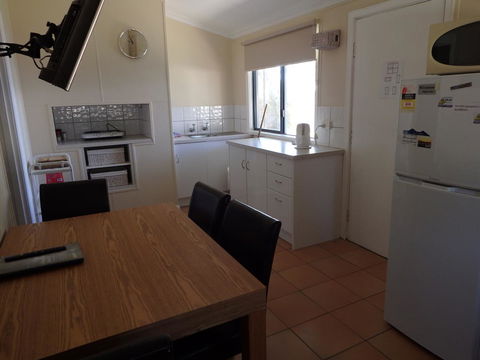 Lazy Lobster Holiday Units & Chalets - Accommodation VIC 6