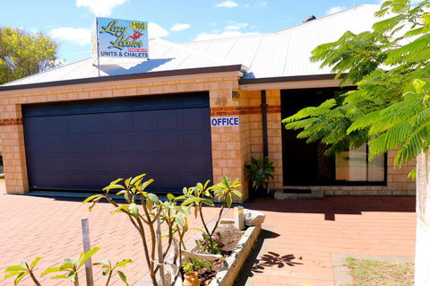 Lazy Lobster Holiday Units & Chalets - Accommodation VIC 17