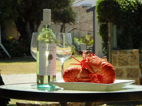 Lazy Lobster Holiday Units & Chalets - Accommodation VIC 0