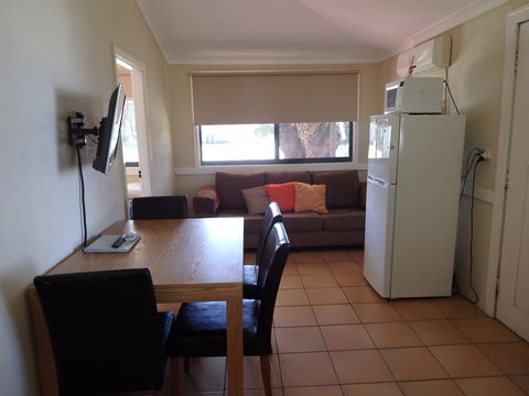 Lazy Lobster Holiday Units & Chalets - Accommodation VIC 3