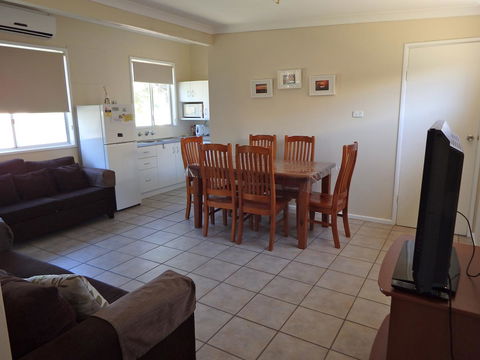 Lazy Lobster Holiday Units & Chalets - Accommodation VIC 23