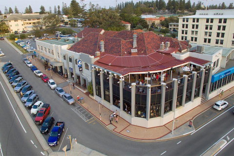 Ocean Beach Hotel - Accommodation VIC 3