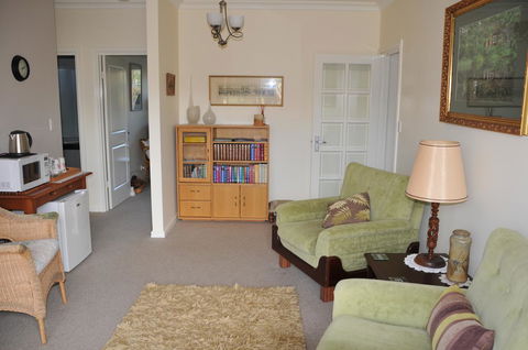 Glenelg On King Bed & Breakfast - Accommodation VIC 20