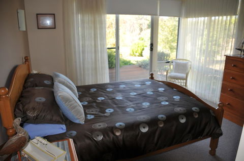 Glenelg On King Bed & Breakfast - Accommodation VIC 23