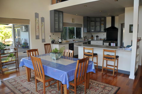 Glenelg On King Bed & Breakfast - Accommodation VIC 22