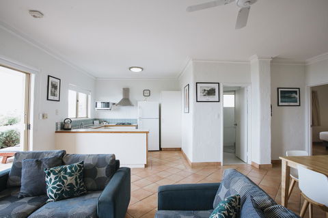 Canal Rocks Beachfront Apartments - Accommodation VIC 36