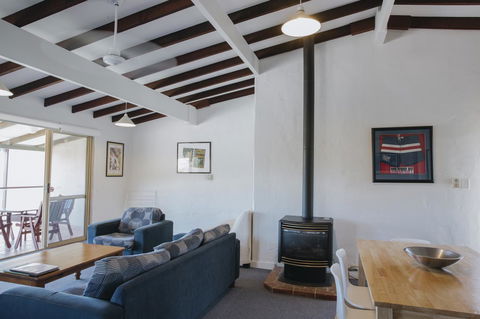 Canal Rocks Beachfront Apartments - Accommodation VIC 29