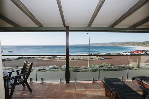 Canal Rocks Beachfront Apartments - Accommodation VIC 0